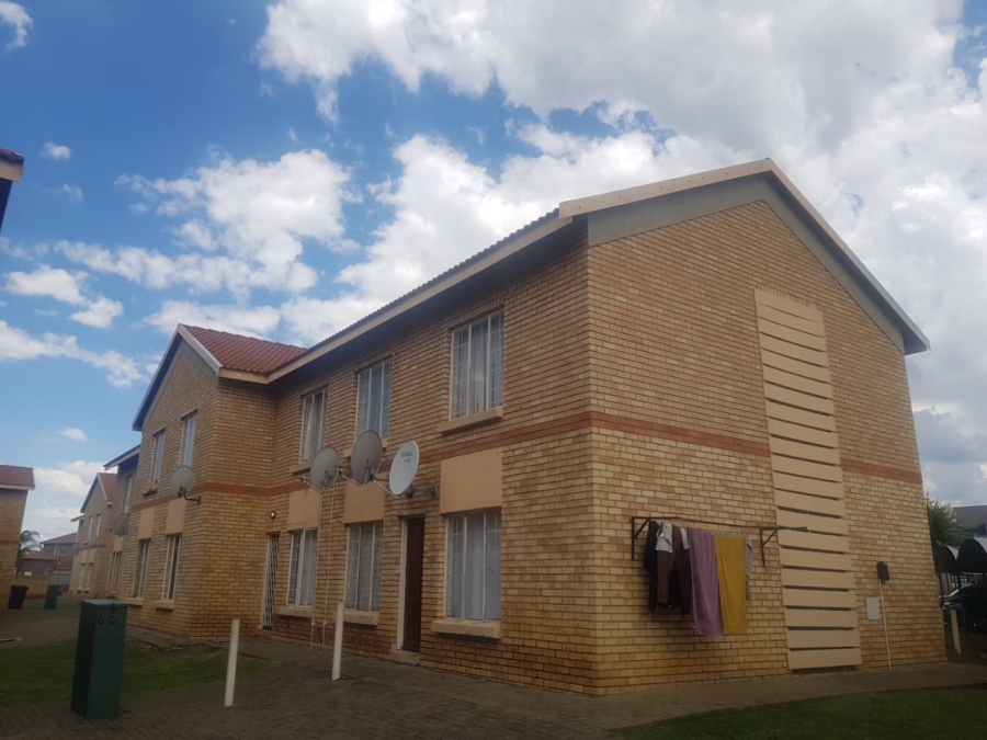 2 Bedroom Property for Sale in Waterval East North West